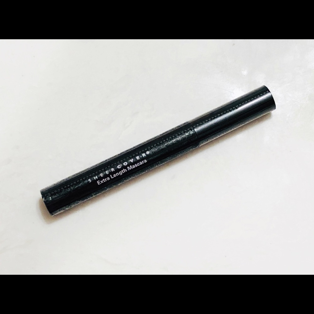 Sheer Cover Extra Length Mascara; Black/Brown